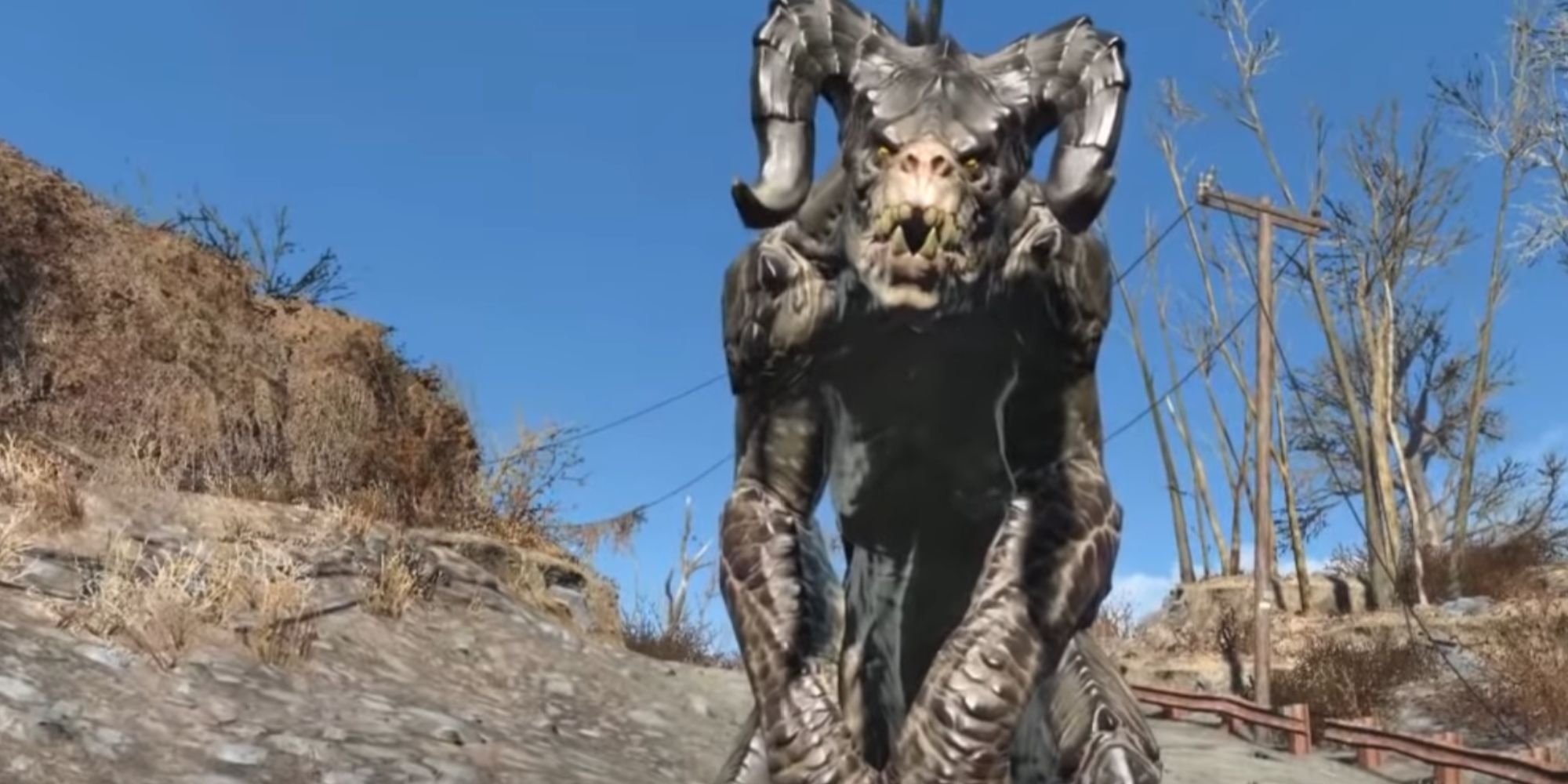 Fallout 4 Deathclaw Standing Up And Looking At The Player