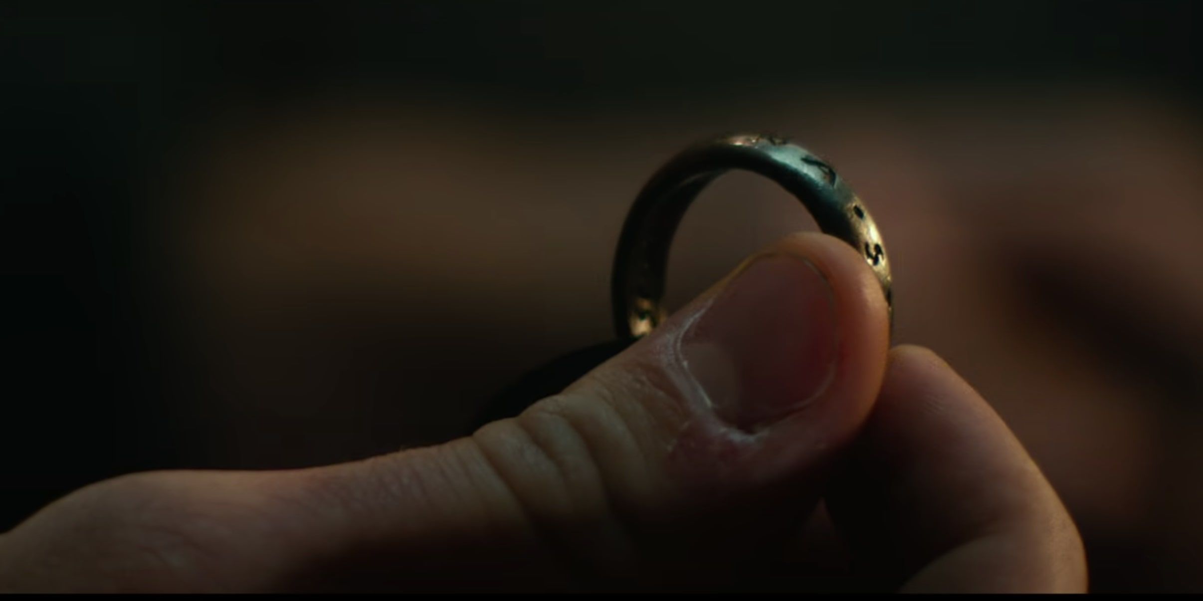 Uncharted Movie Close Up of Nathan Drake's Ring