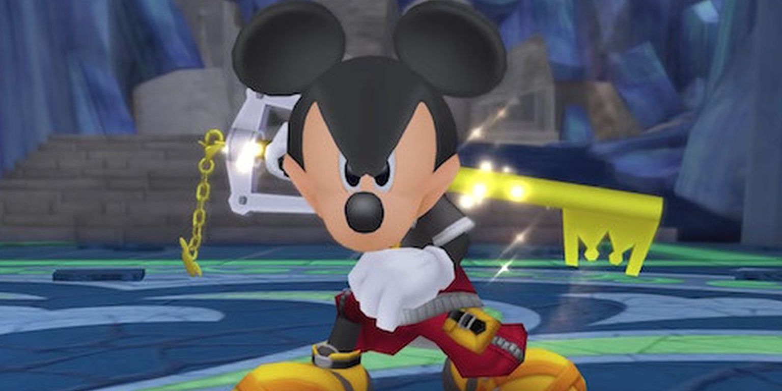 Mickey Mouse with his Keyblade in Kingdom Hearts II