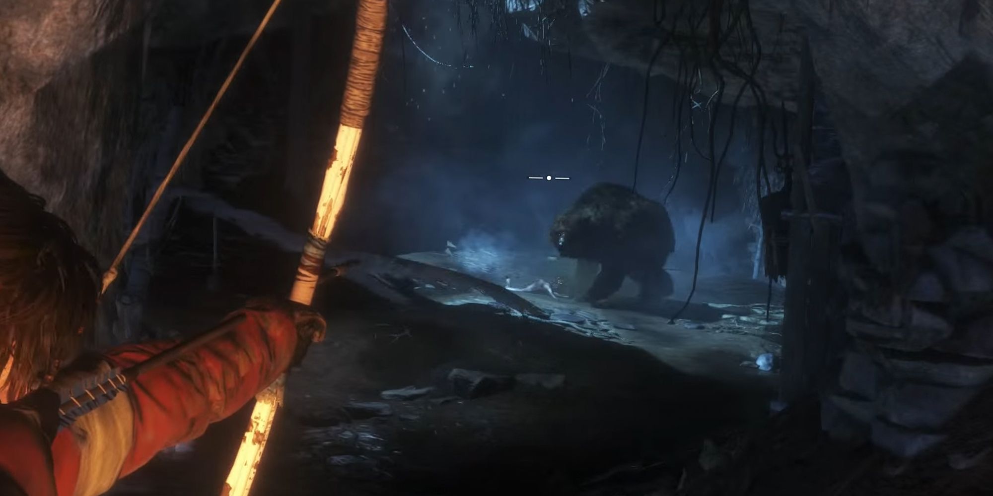 Rise Of The Tomb Raider, Lara fighting a bear.
