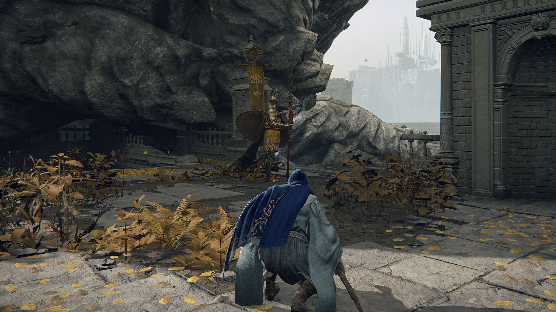 Screenshot of Elden Ring's main character crouching behind a large knight enemy