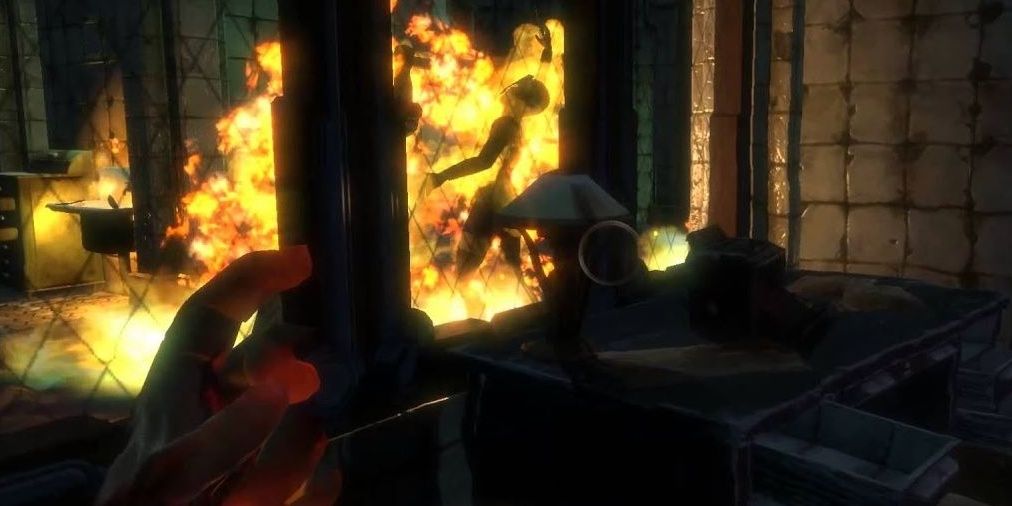 Jack spreading fire with Incinerate in BioShock