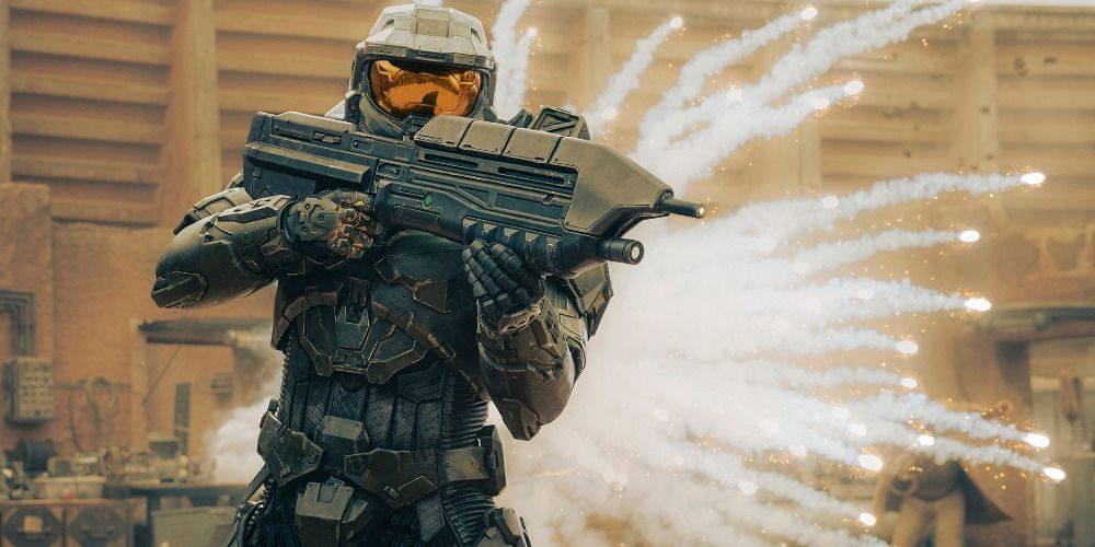 Master Chief aims assault rifle in Halo Paramount+ series