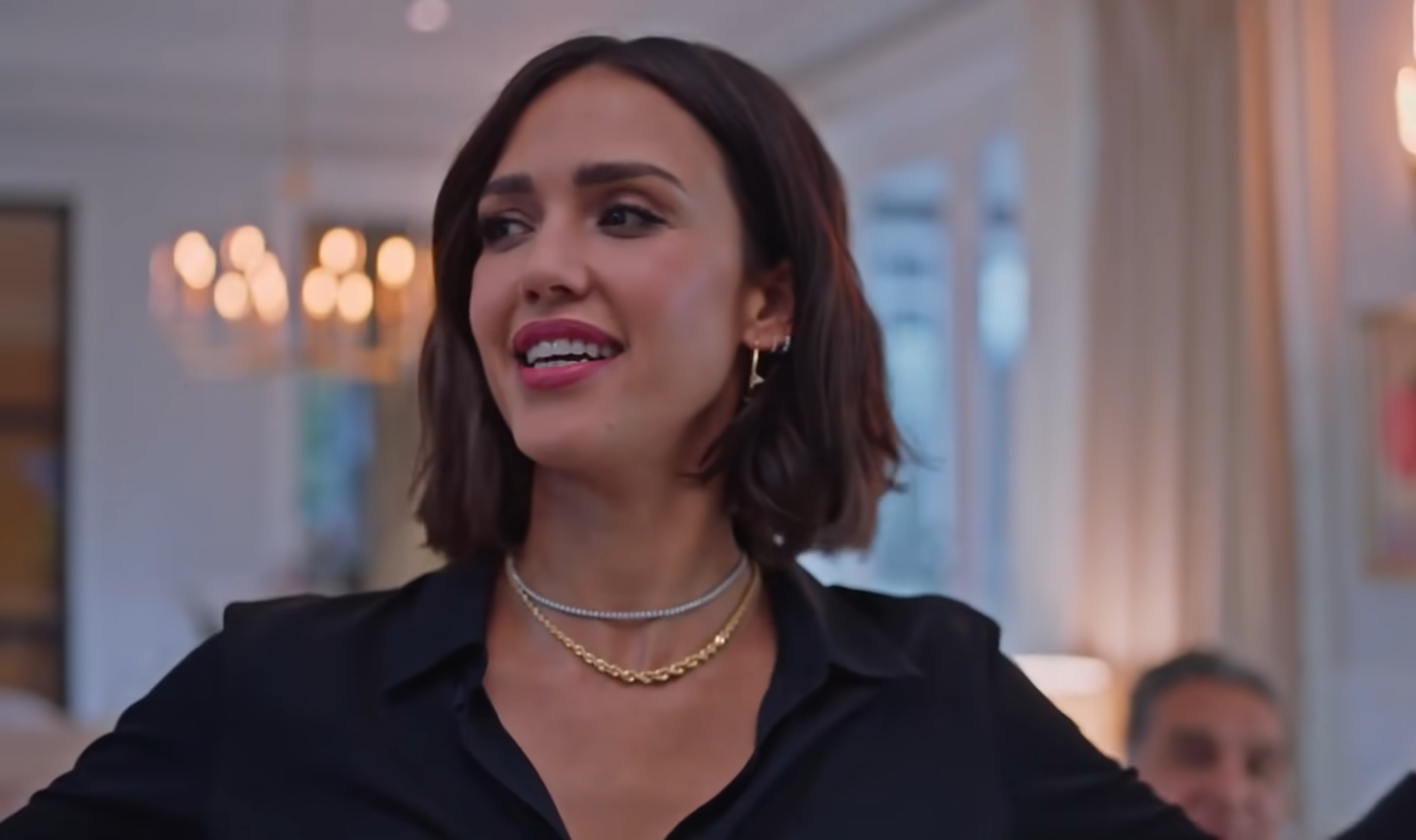 Jessica Alba smiling in the Nintendo Switch Advert