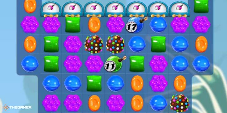 The candy board with regular candies, disco balls, and bombs