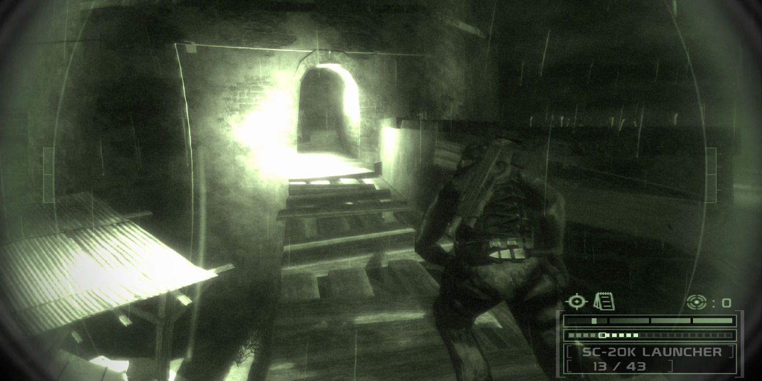 Splinter Cell Chaos Theory Night Vision showing a walkway and bright light.