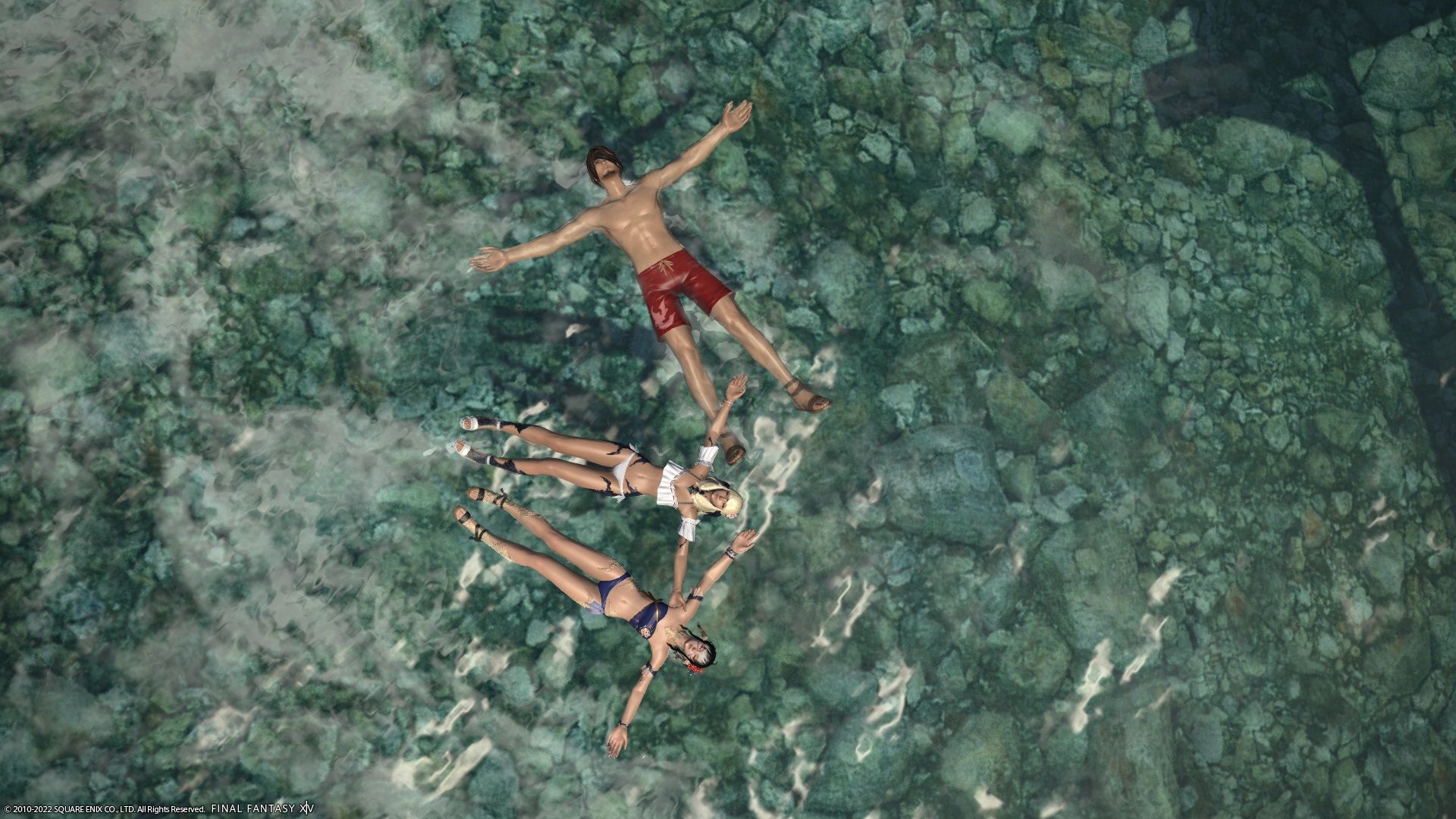 Final Fantasy 14 players floating in the water