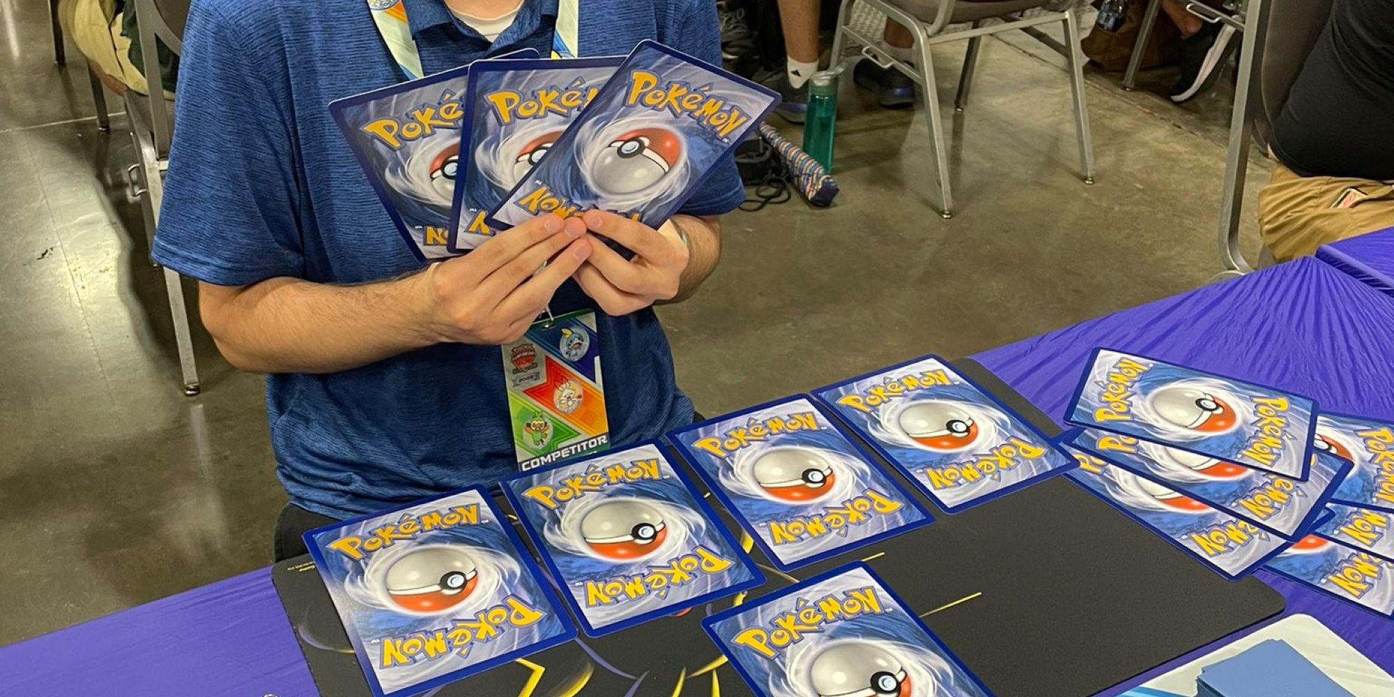 Pokémon TCG player enters US tournament with super-sized deck of jumbo cards