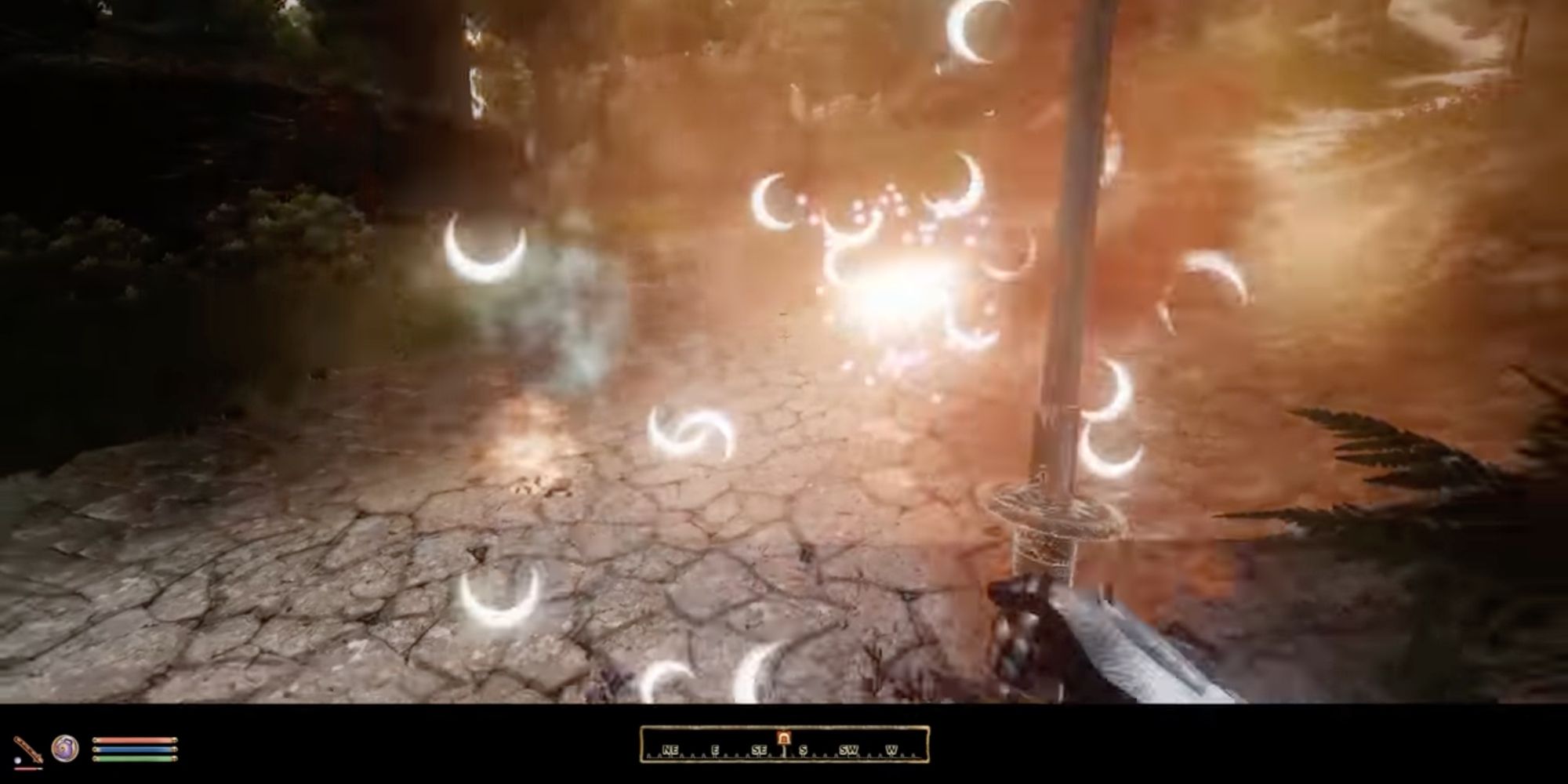 The player fights a modded enemy, an eidolon, in The Elder Scrolls IV: Oblivion