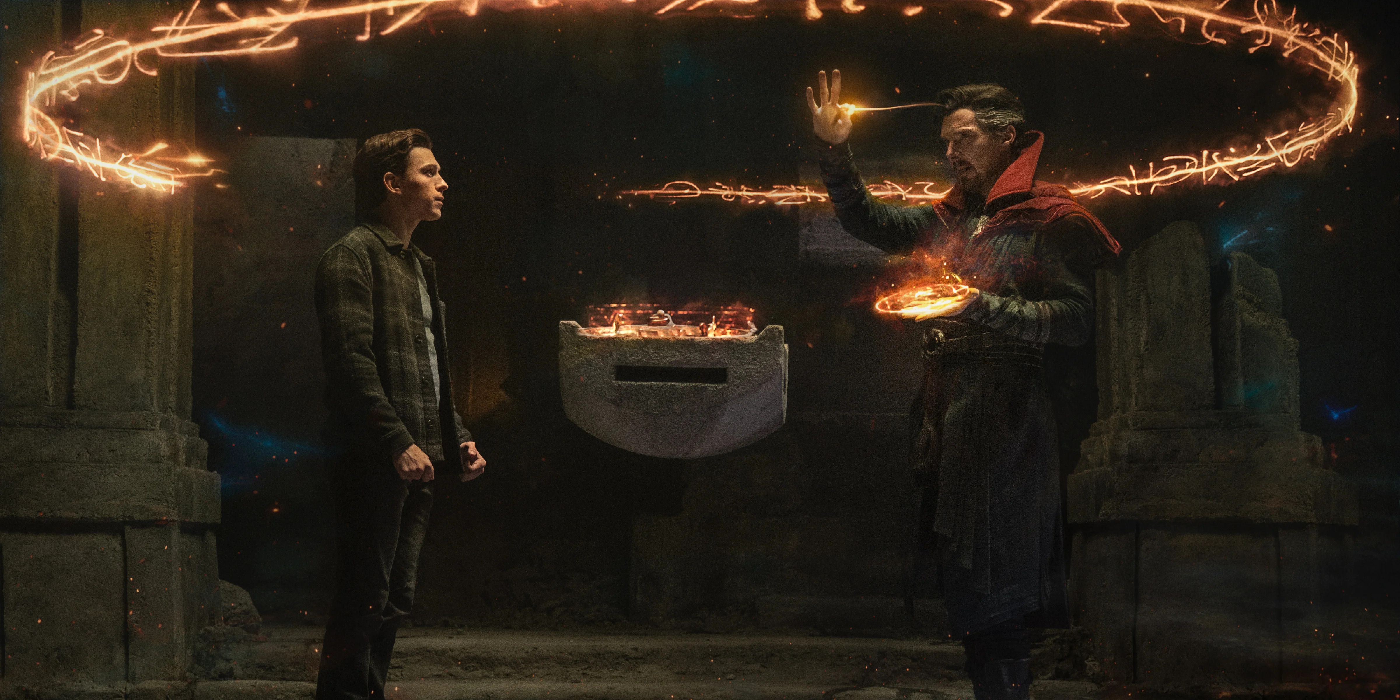 doctor strange using magic to help peter