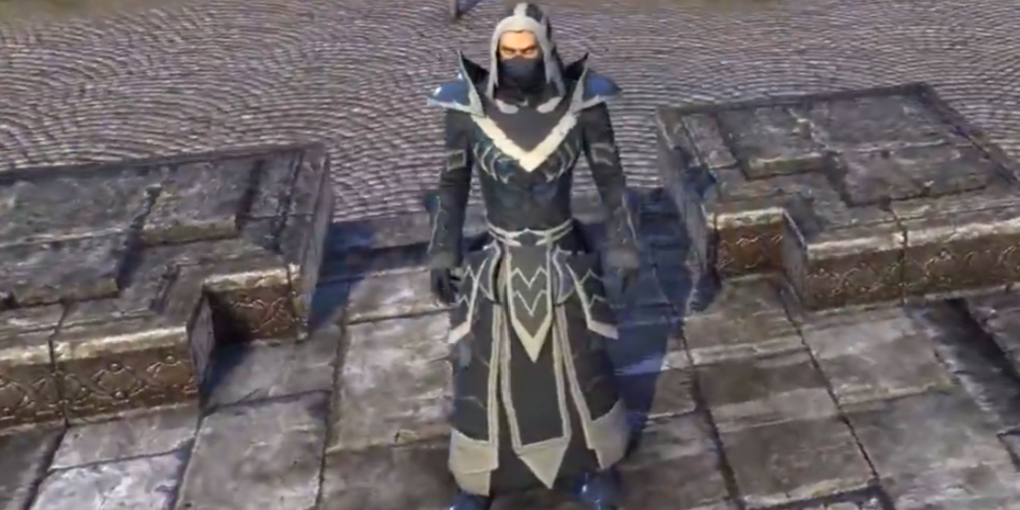 ESO Character Wearing The Spell Power Cure Set