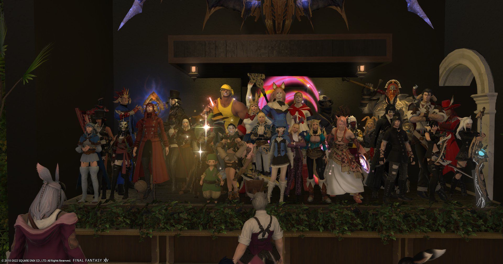 Final Fantasy 14 Calia Balor and other cosplayers on stage at LunarCon