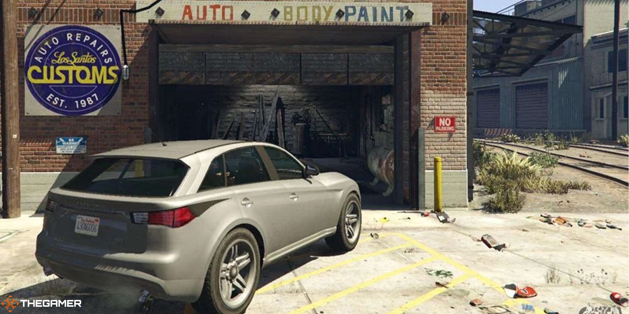 GTA Online - Car outside a body shop