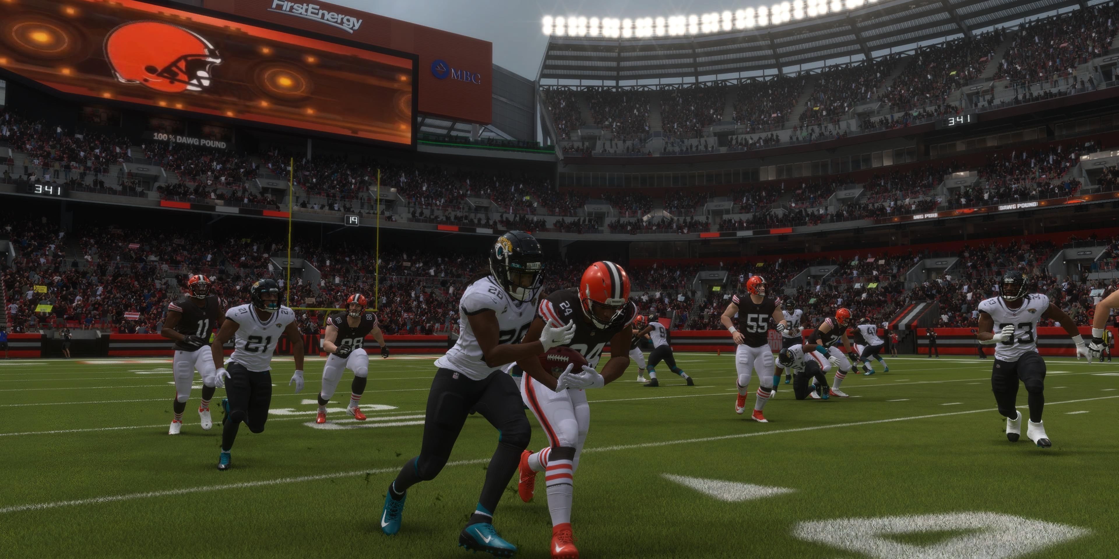 nick chubb fighting for extra yards madden 23