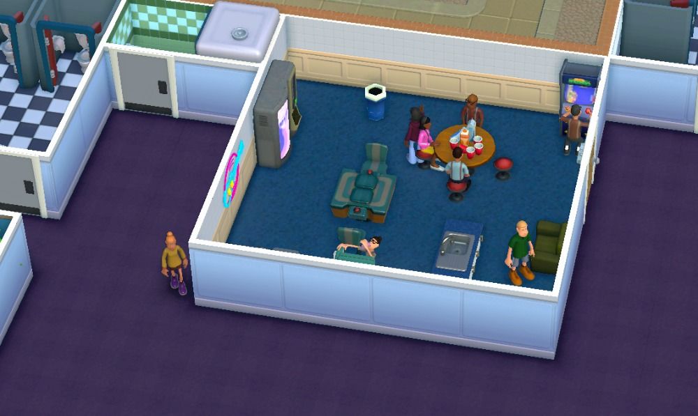 Two Point Campus - screenshot of a small Student Lounge