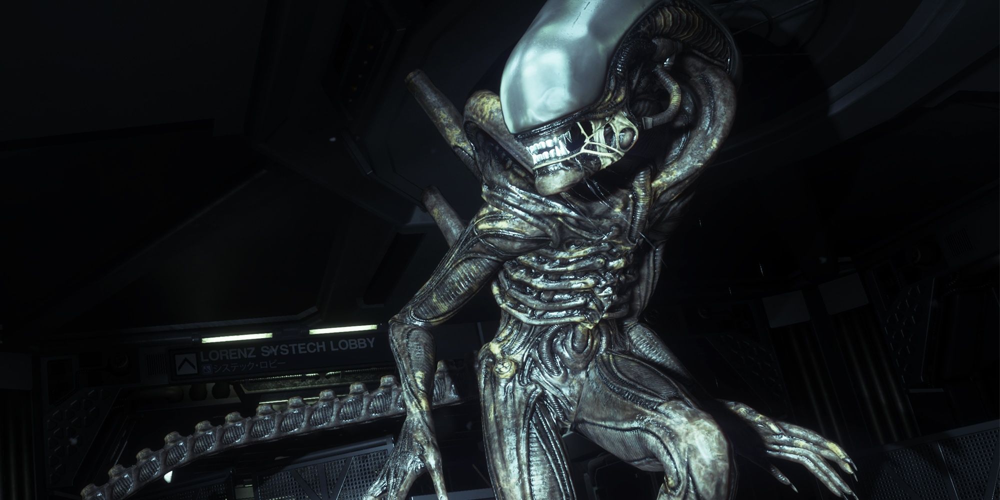 Alien: Isolation Xenomorph standing menacingly in the dark