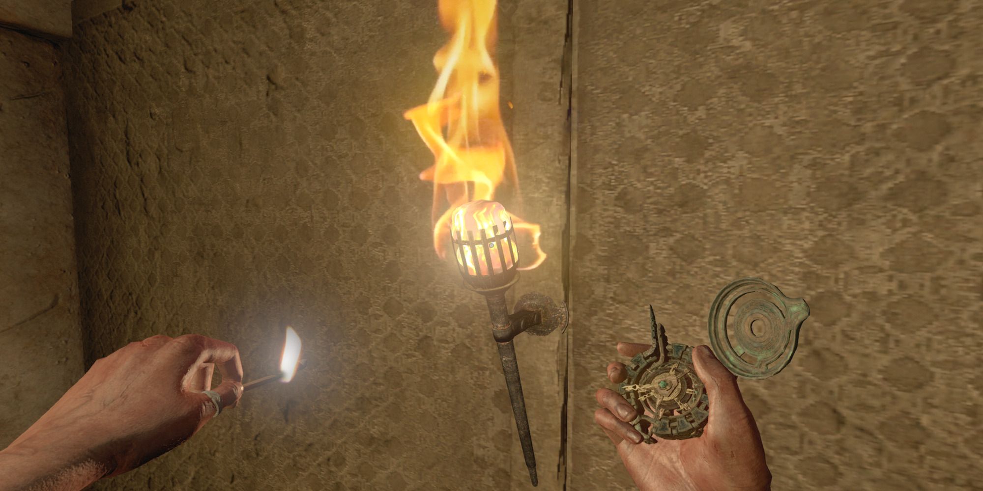 Amnesia Rebirth Traveller's Amulet and torch