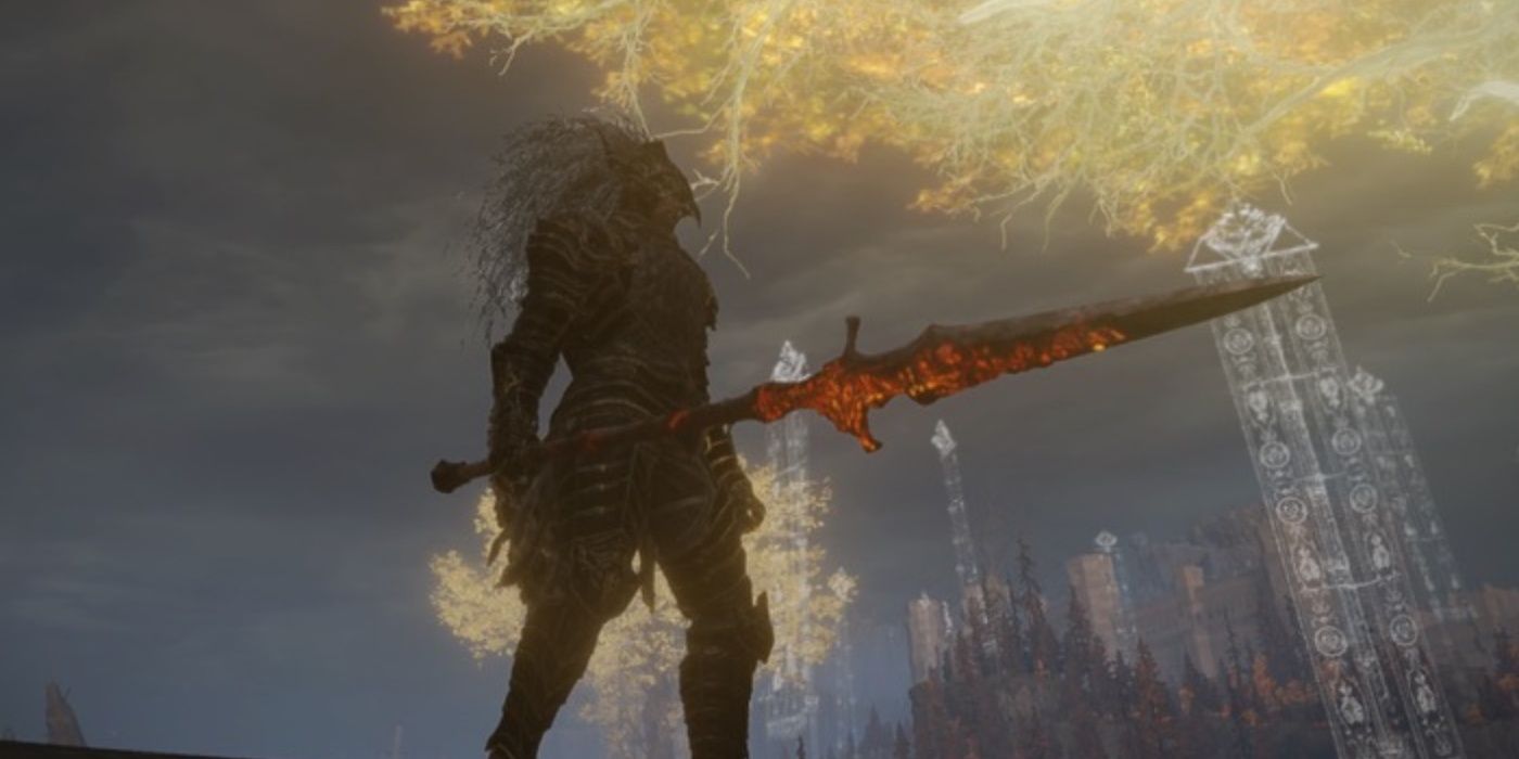 Vyke's Spear gripped by the Tarnished as it glows in Elden Ring.