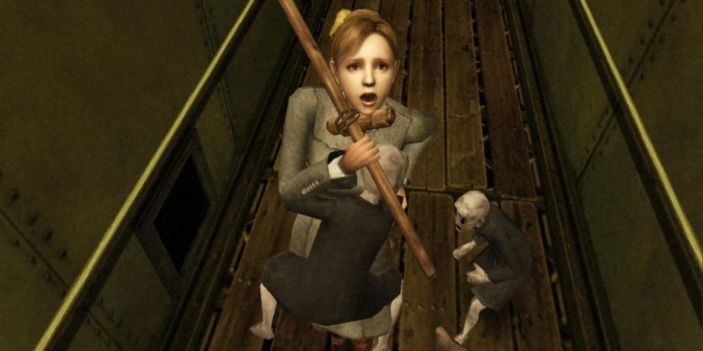 Jennifer holding a weapon looking petrified while an Imp is holding onto her in Rule of Rose