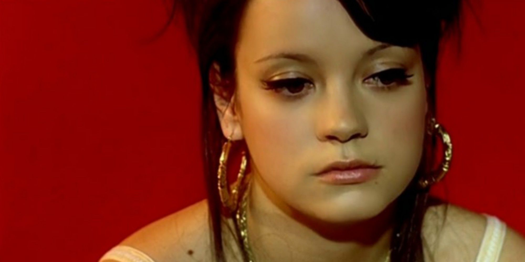 lily allen from the smile music video