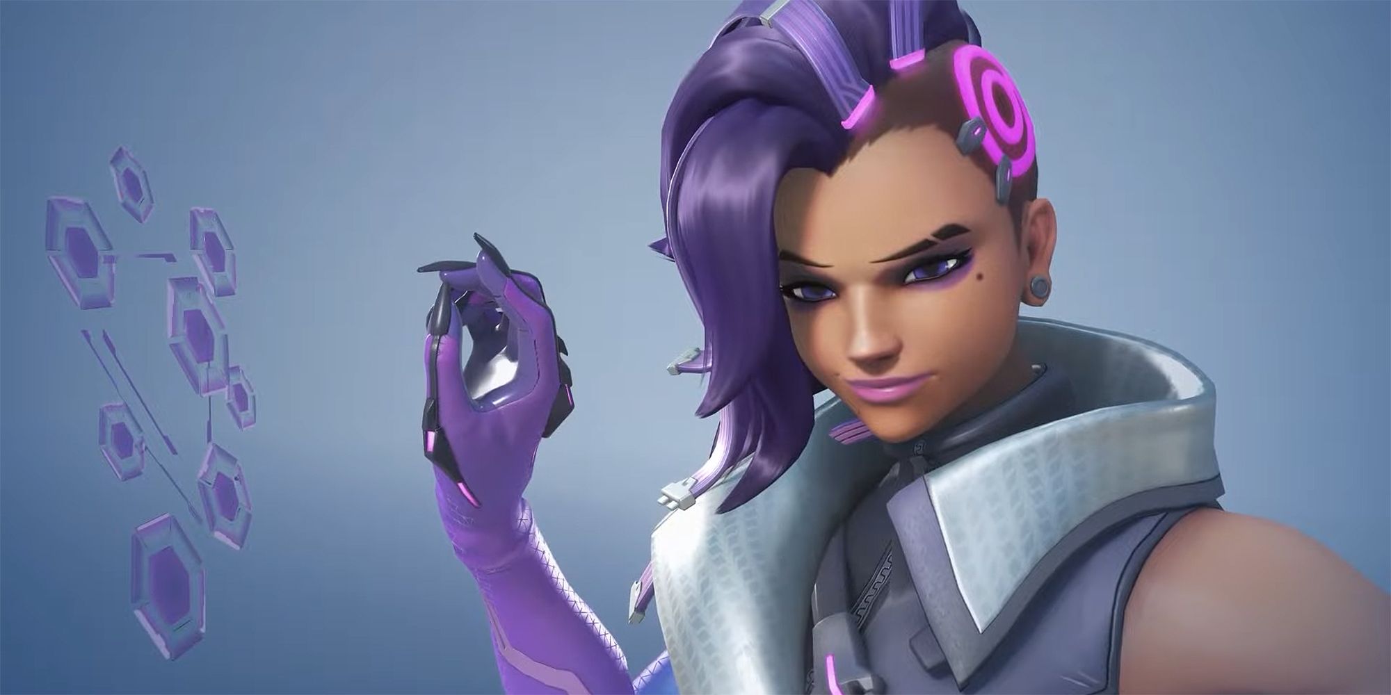 sombra hacking in her highlight intro