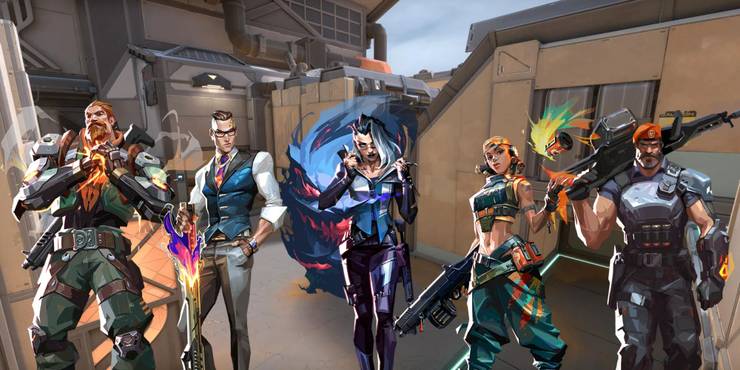 Breach, Chamber, Fade, Raze, and Brimstone in front of Fracture map