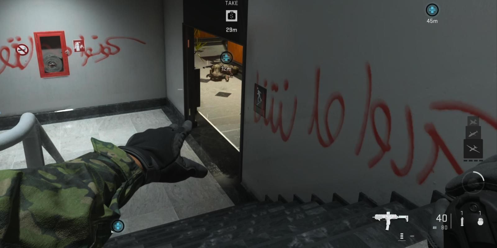 Modern Warfare 2 throwing a grenade on staircase