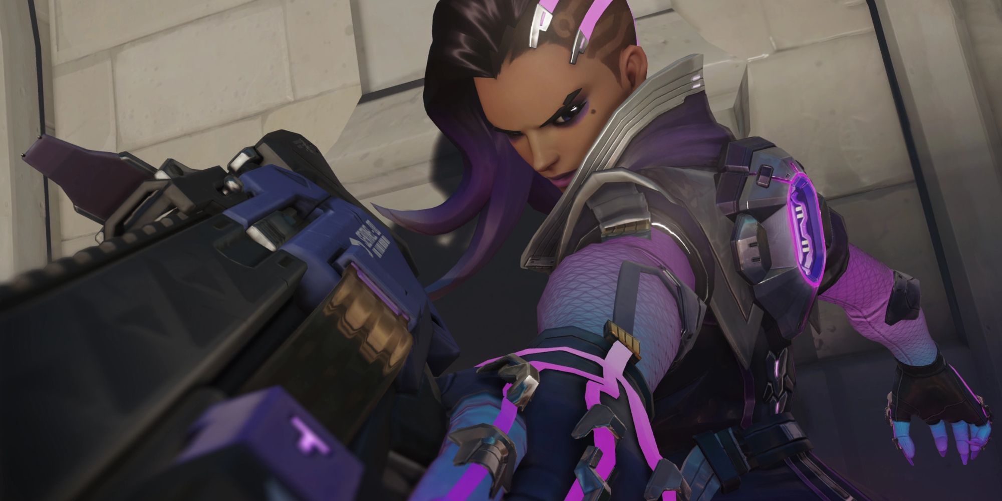 Overwatch 2 sombra taking aim