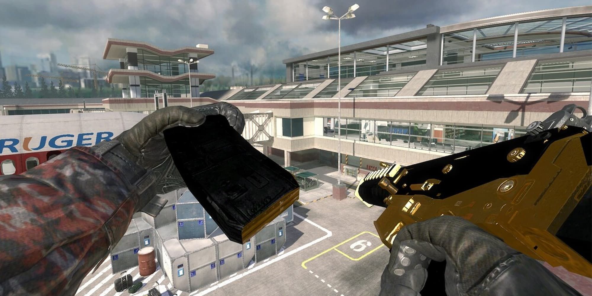 A player shows off a black and gold ACR in Modern Warfare 2.