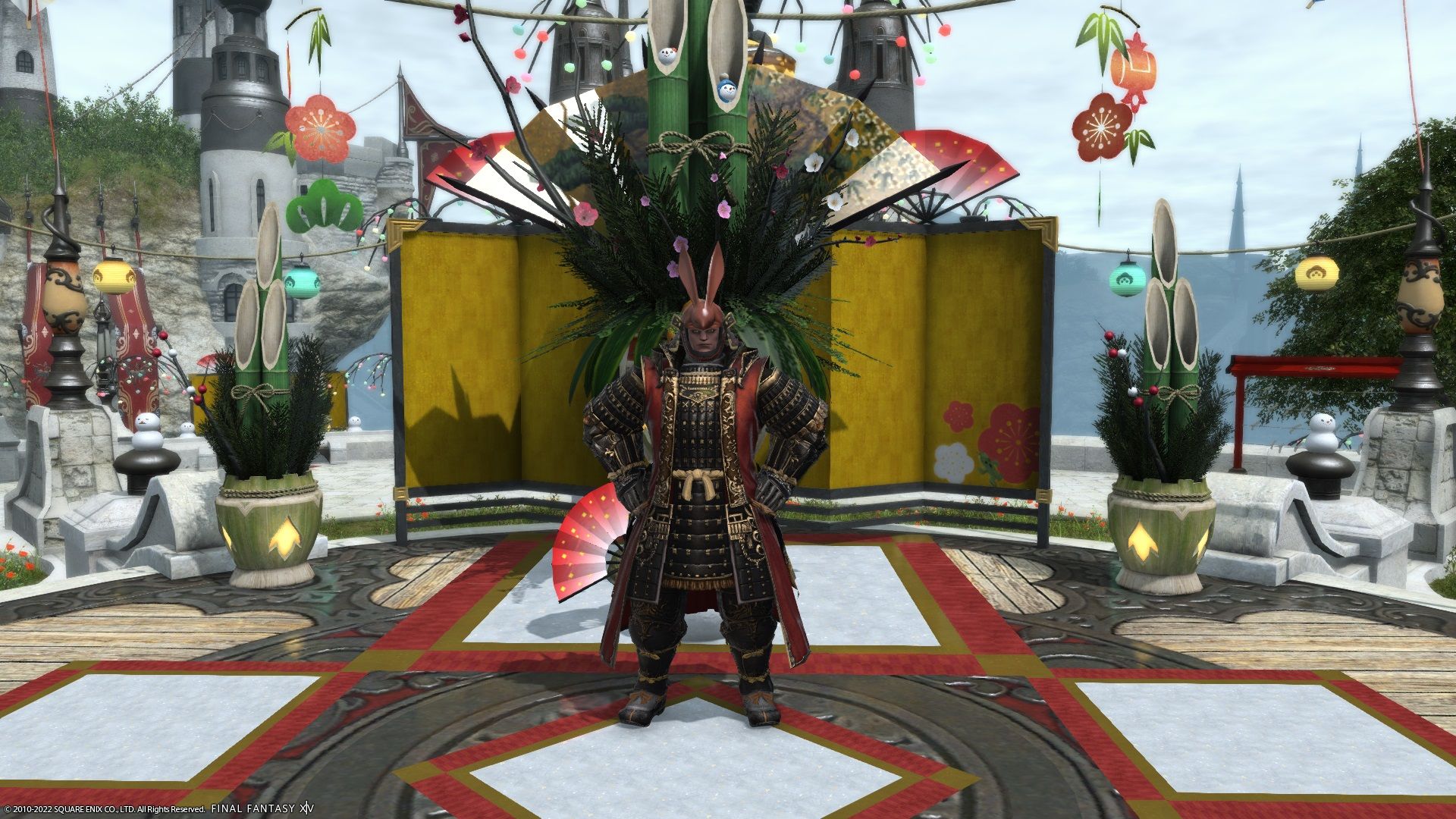Final Fantasy 14 - Usagi Bugyo in front of the Heavensturn decorations