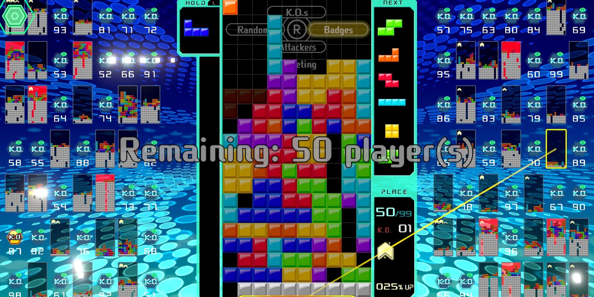 A Tetris 99 match 