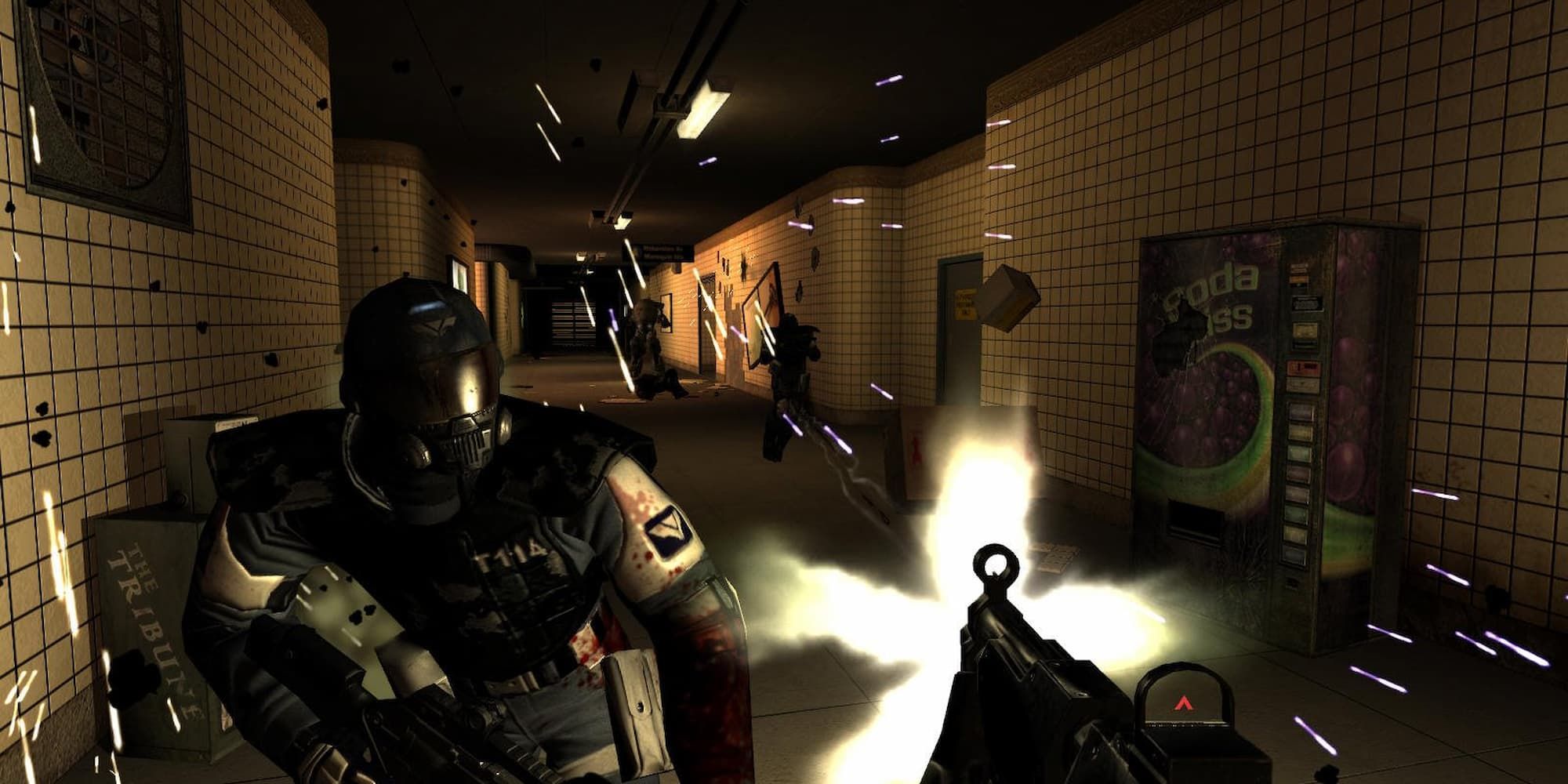 A player with an assault rifle enters a gunfight with enemy soldiers in a corridor of a building in Fear.