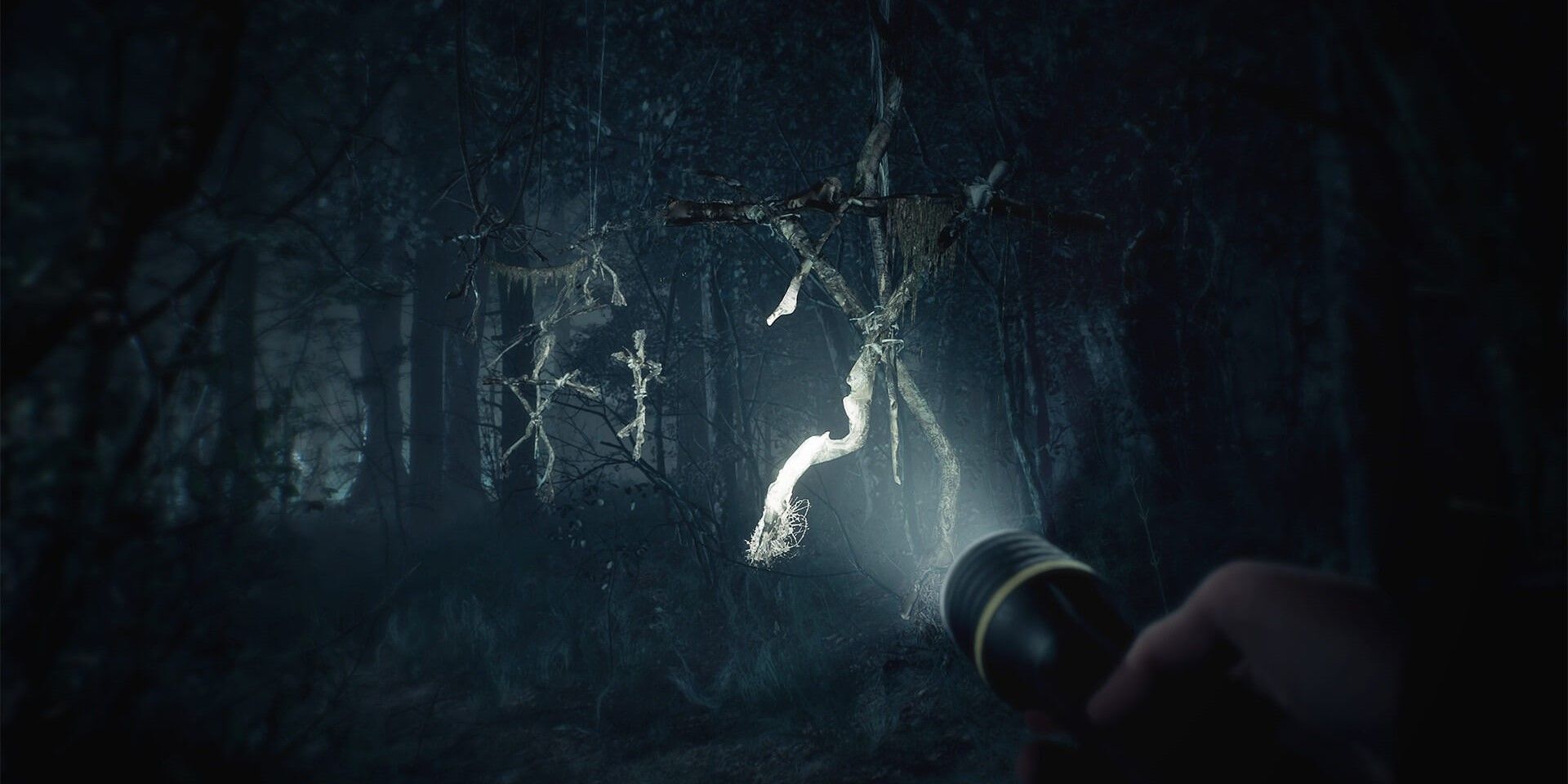 Blair Witch Gameplay figures hanging from tree branches