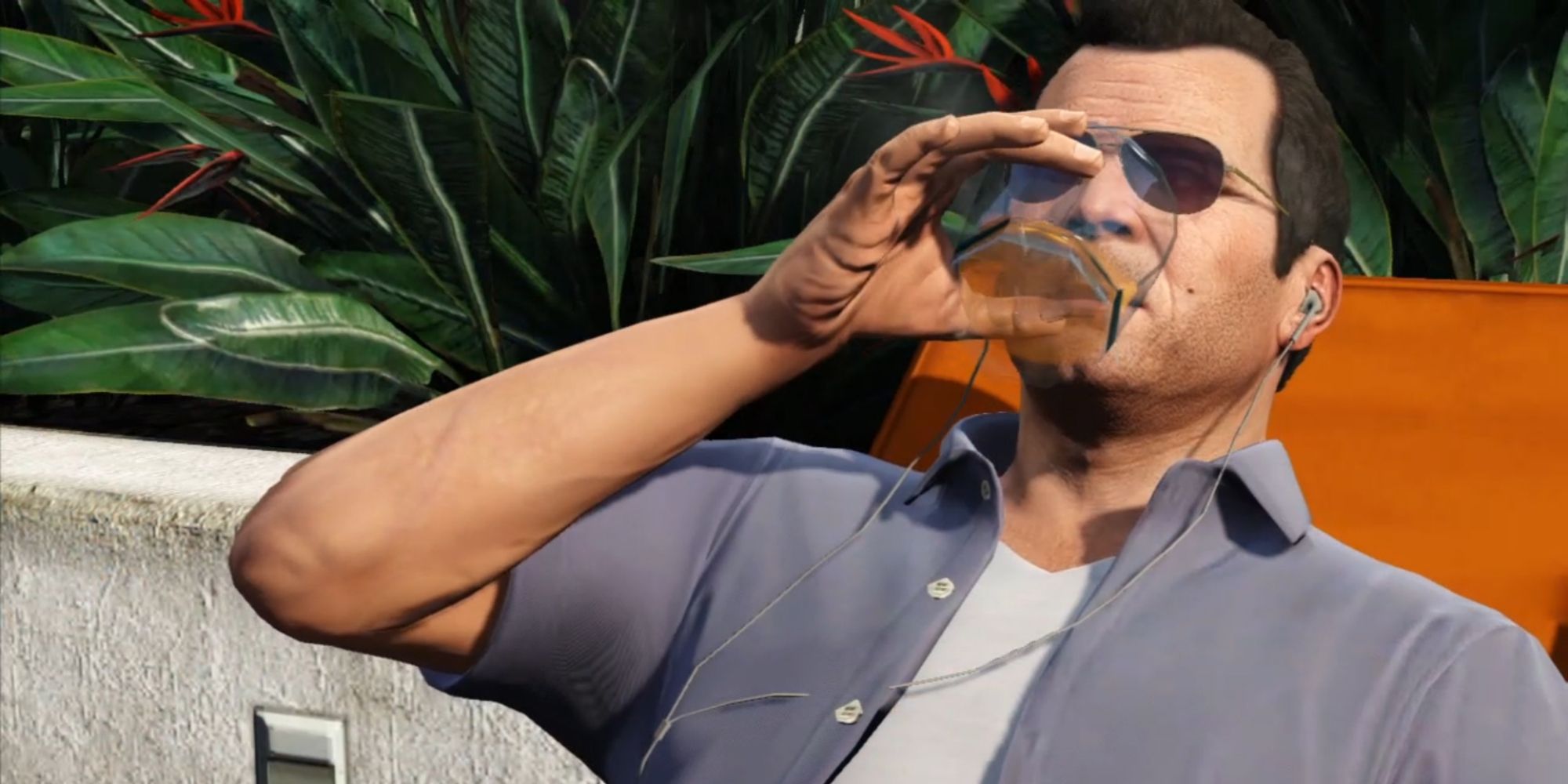 Grand Theft Auto 5 Screenshot Of Michael Drinking By Pool