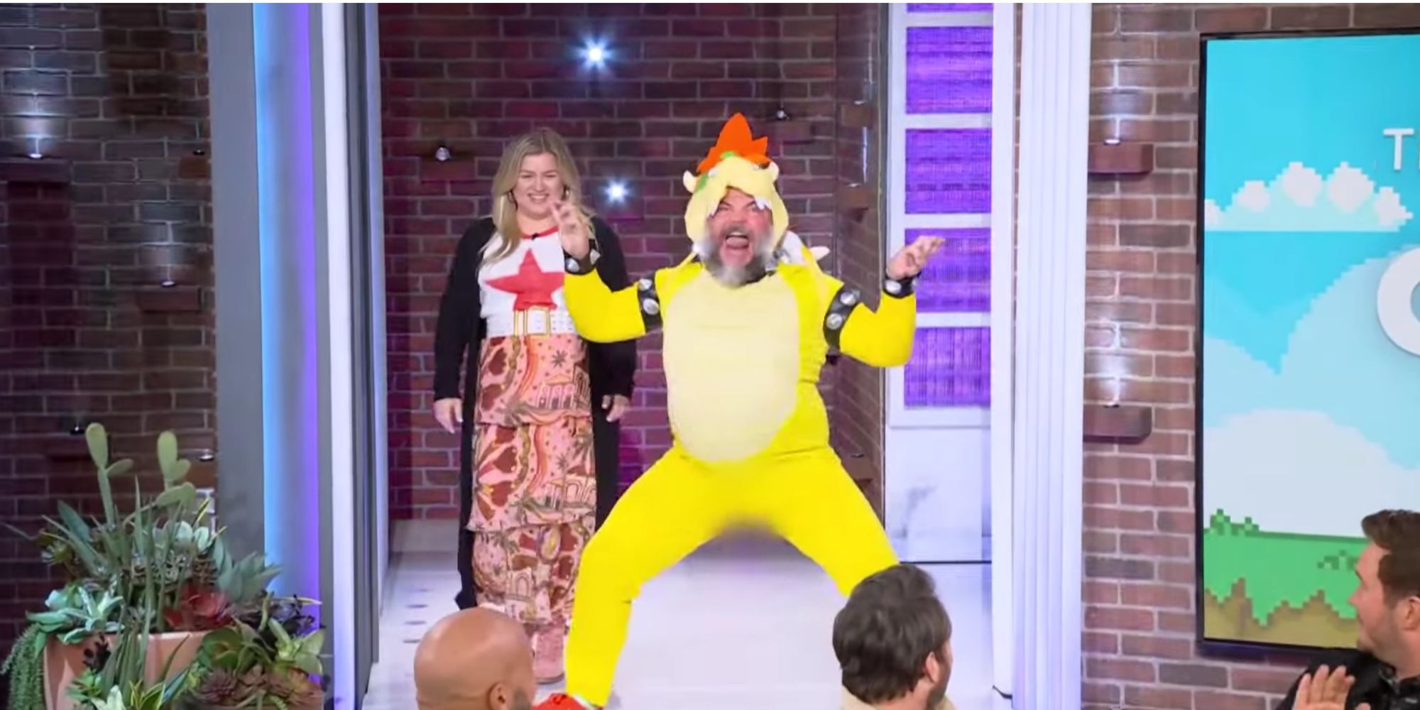 jack black dressed as bowser on the kelly clarkson show