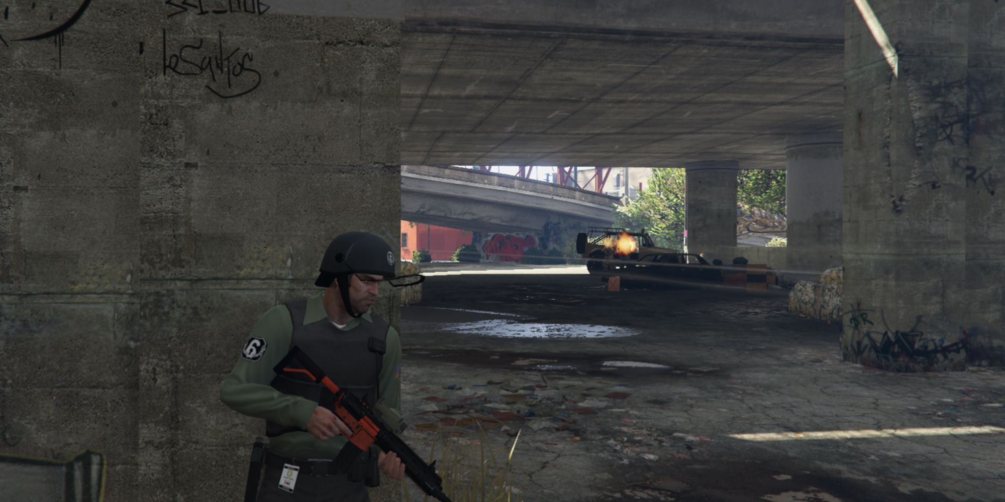 Fending Off Merryweather During The Union Heist in GTA V
