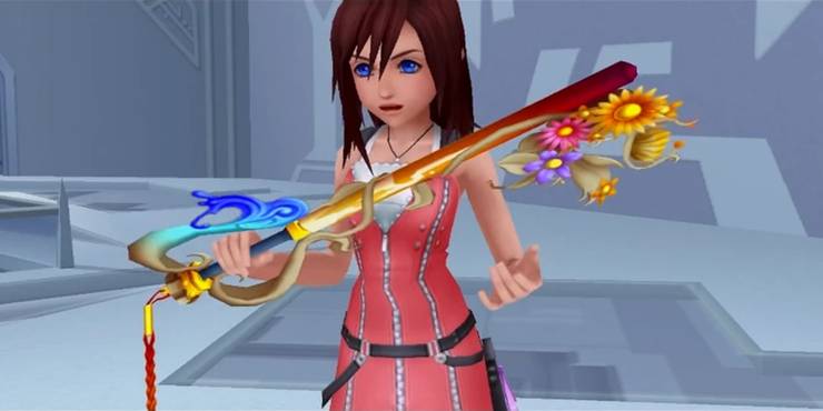 kairi-holding-destiny-s-embrace-keyblade-kingdom-hearts-2.jpg (740×370)
