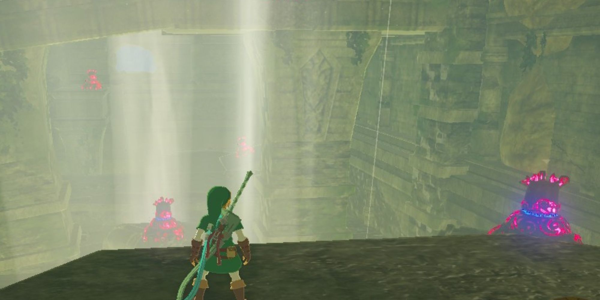 Link in the Forgotten Temple surrounded by Guardians