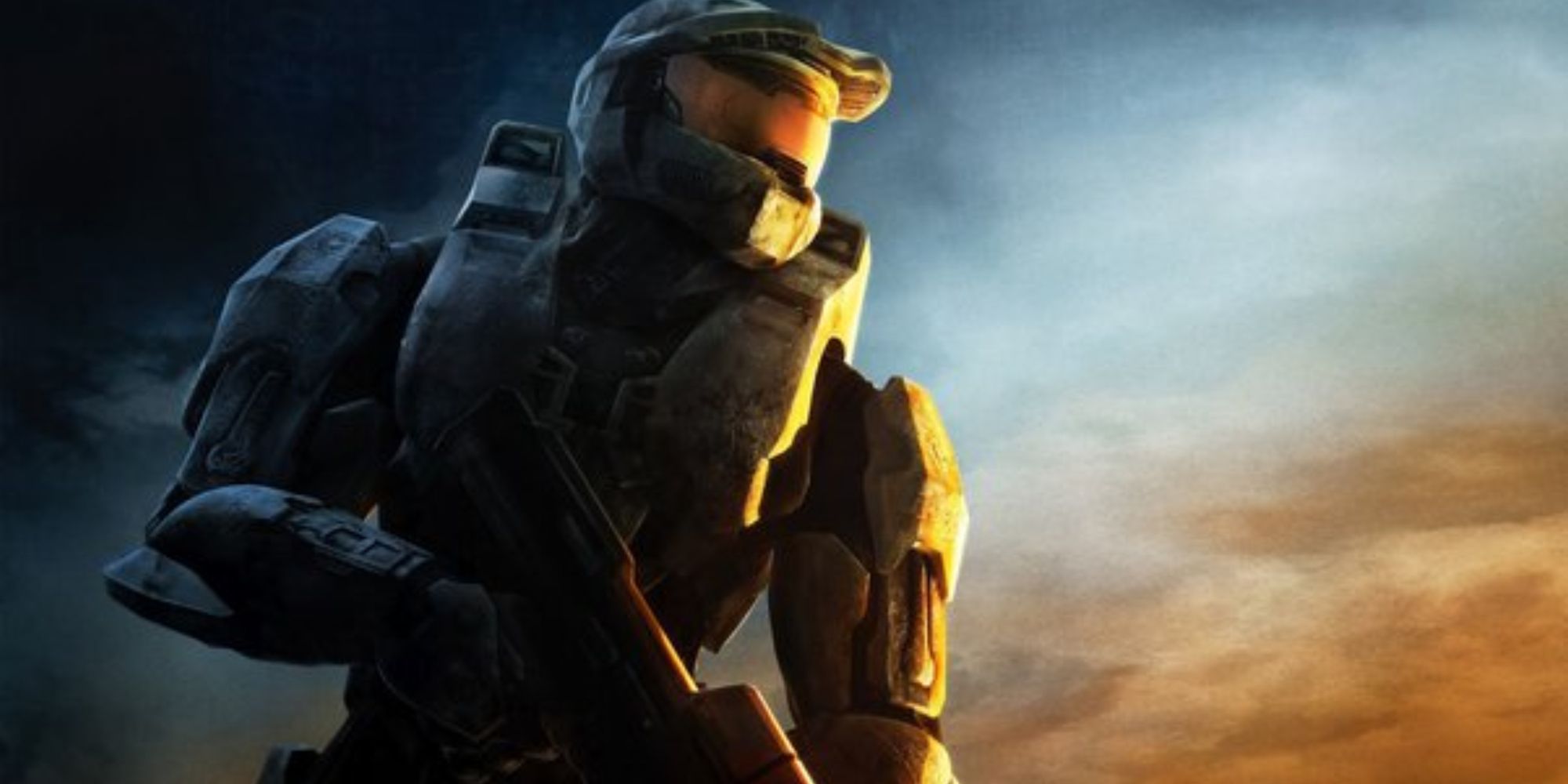 Master Chief with gun against the sky