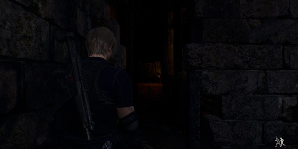 the chest behind the merchant's store in resident evil 4 remake
