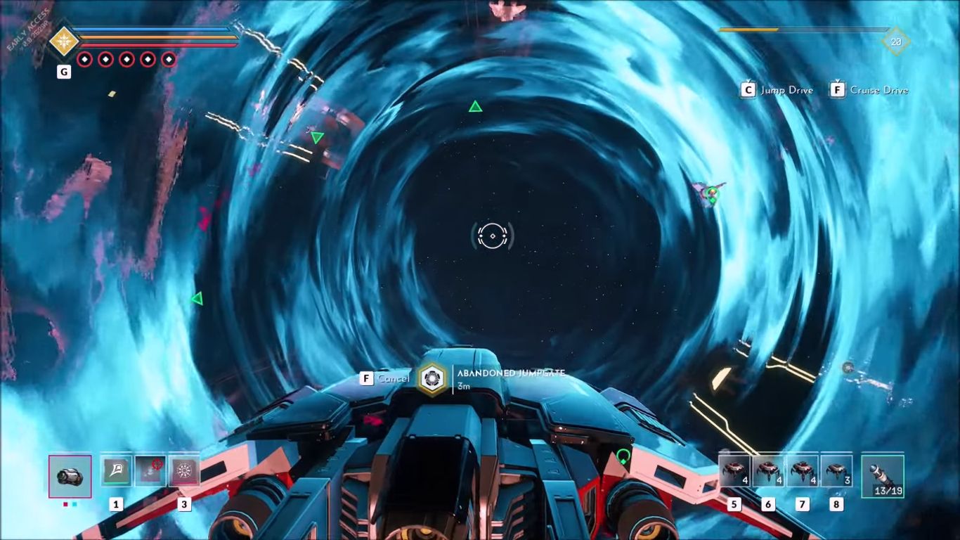 Stinger about to enter a wormhole In Everspace 2.