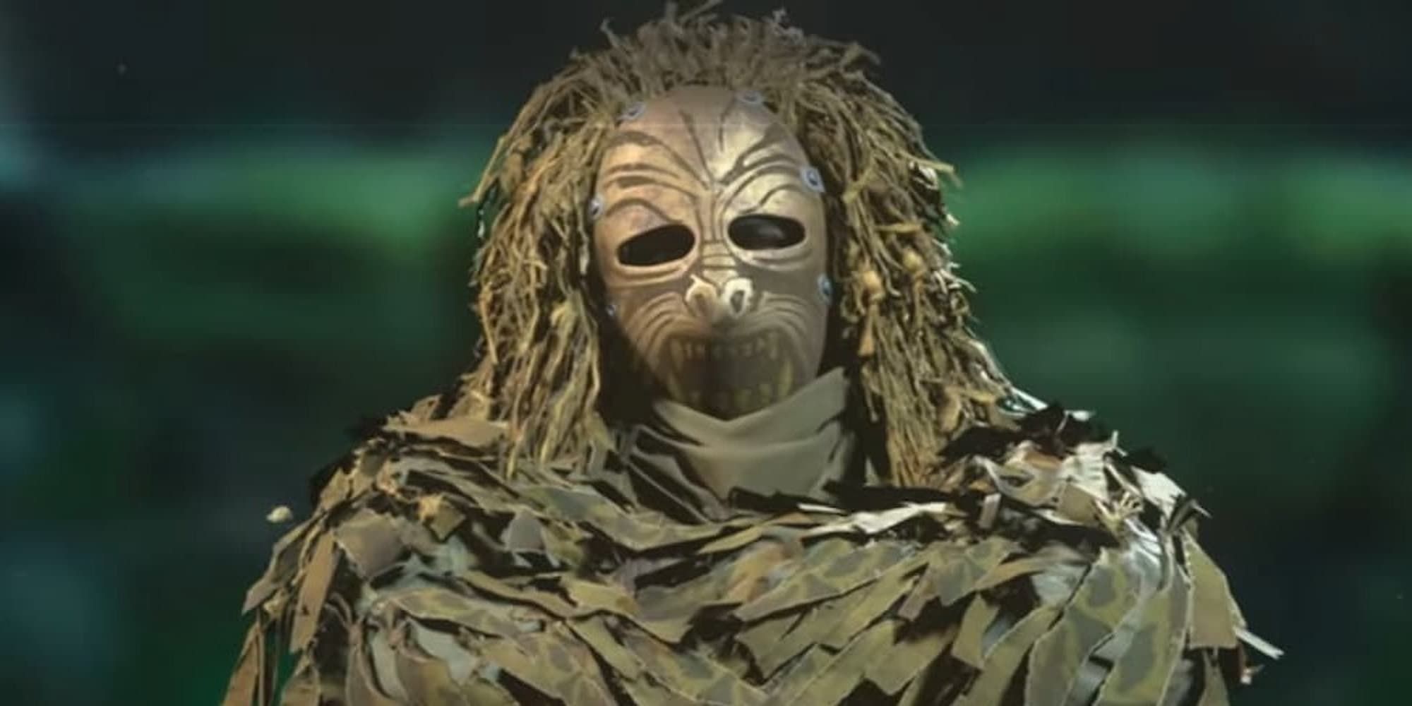 The Ghillie Monster skin in MW2 is a typical ghillie suit, but with an intimidating tribal-like mask covering the face.