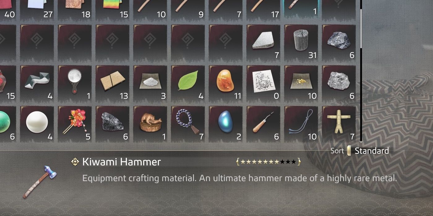 The Kiwami Hammer and its item description in the inventory menu.
