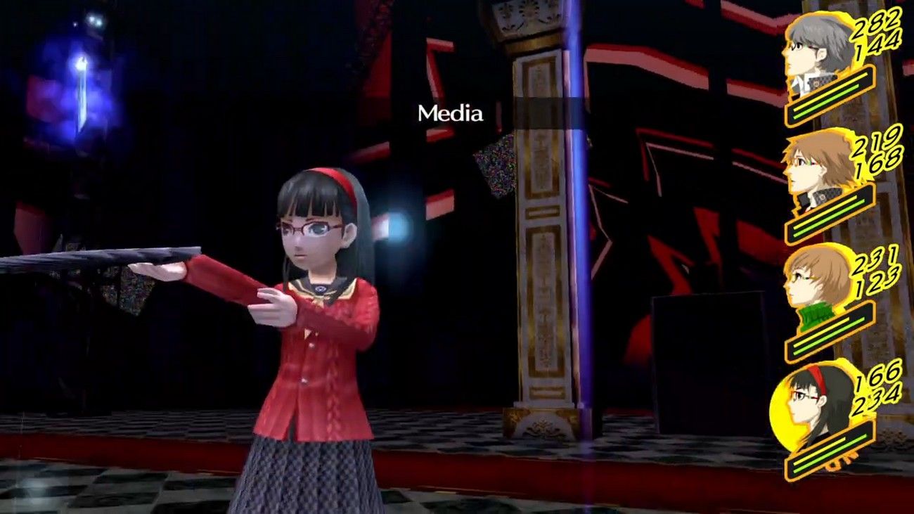 yukiko healing the party with media in persona 4 golden