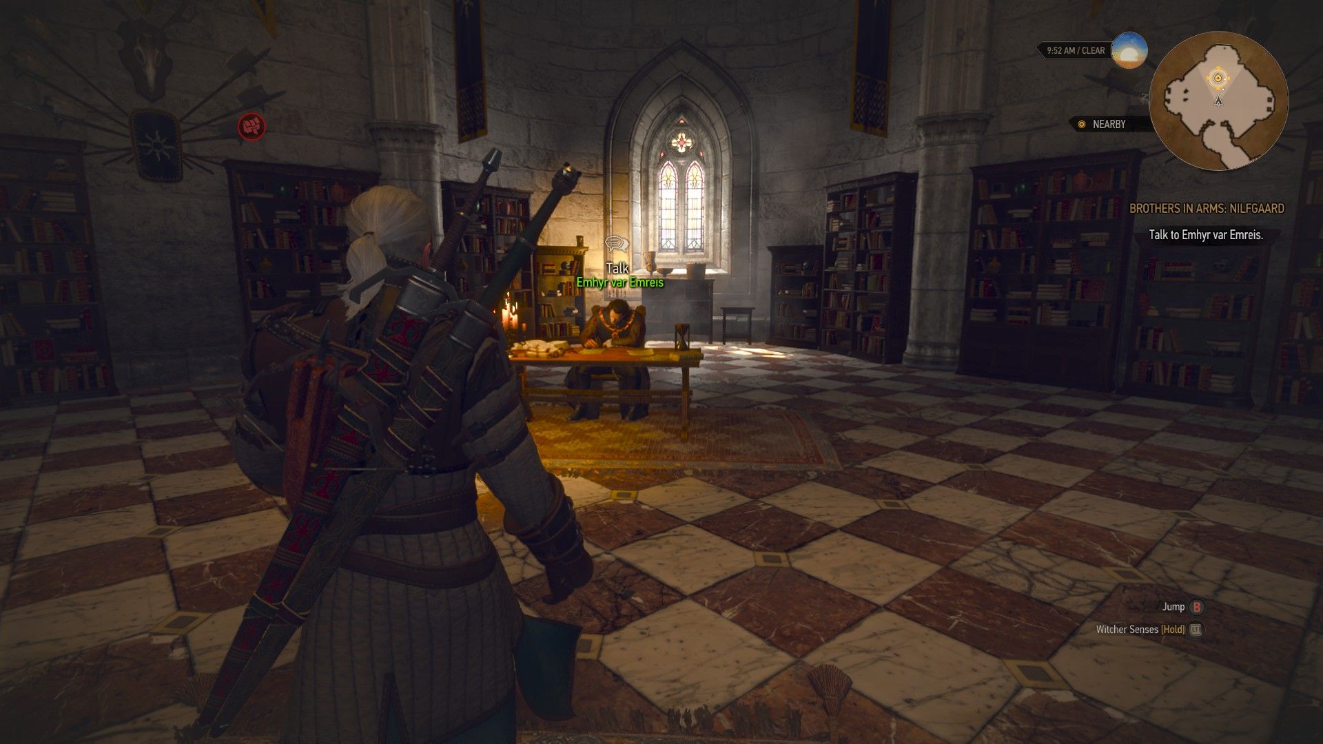 A screenshot of Geralt walking into Emhyr&rsquo;s office in Vizima.