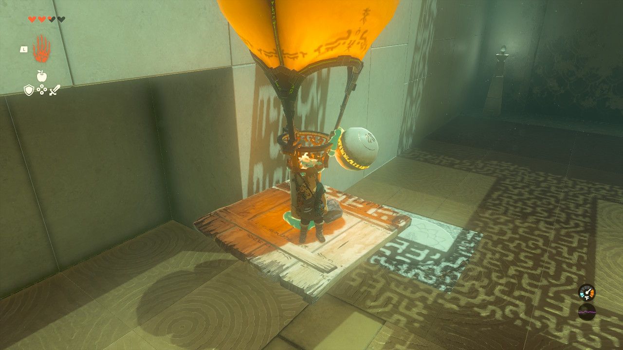 Link attaches a small ball to the balloon to quickly finish the temple