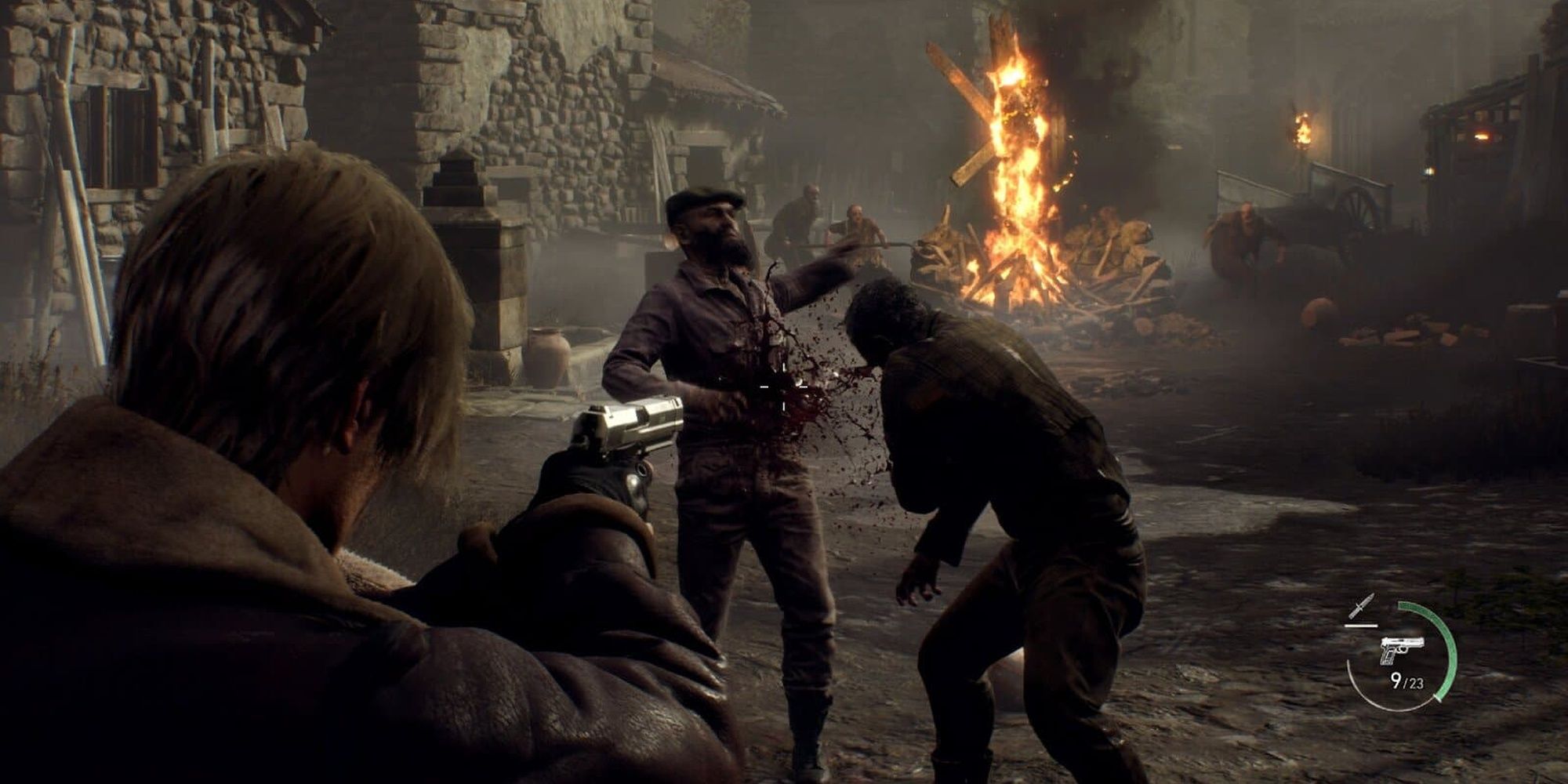 Resident Evil 4 - Remake: Leon Kennedy Being Attacked By Villagers