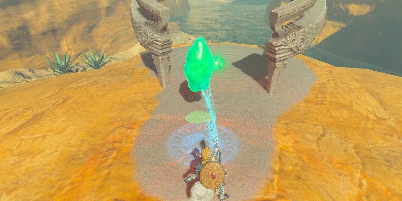 Capture D'Écran De Zelda Tears Of The Kingdom De Link Transportant Un Cristal Vers Un Sanctuaire Du Canyon Gerudo