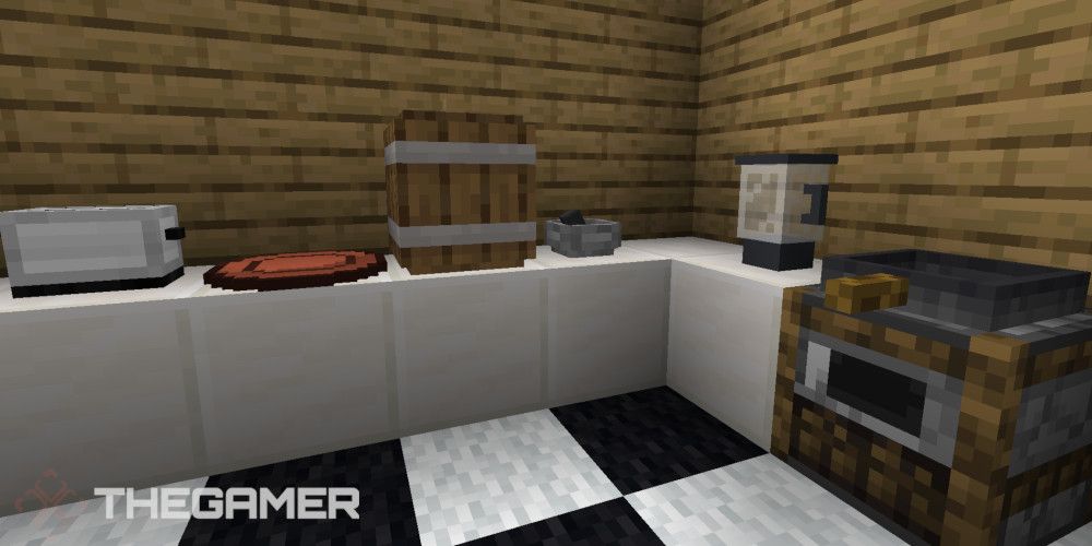 Toaster, Plate, Churn, Blender and Pan from the Strats Food Expansion Addon for Minecraft