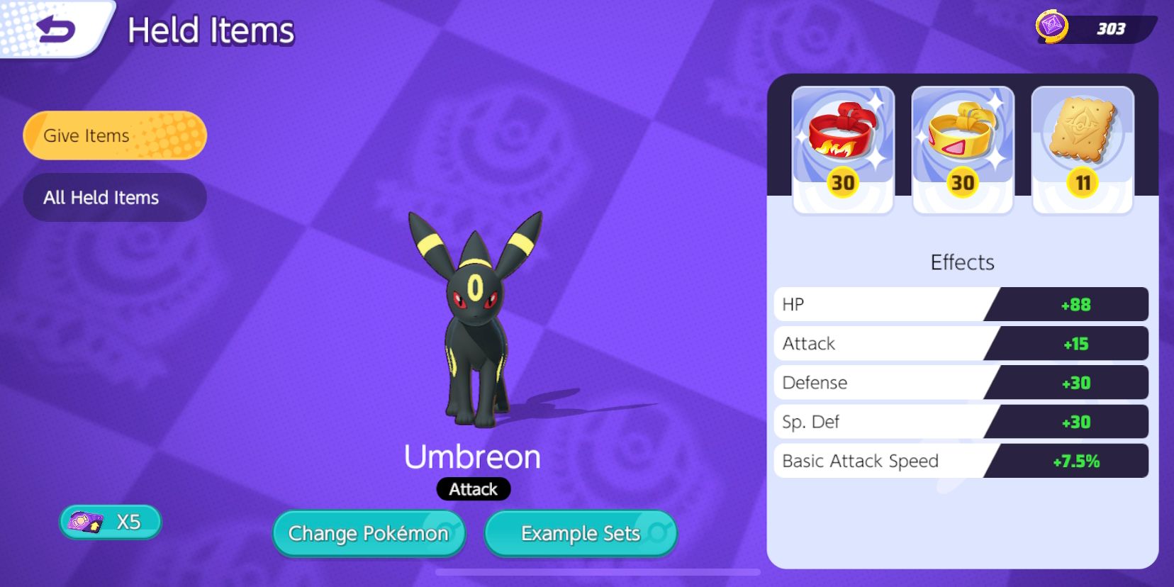 Umbreon Held Item selection screen with Muscle Band, Focus Band, and Aeos Cookie selected
